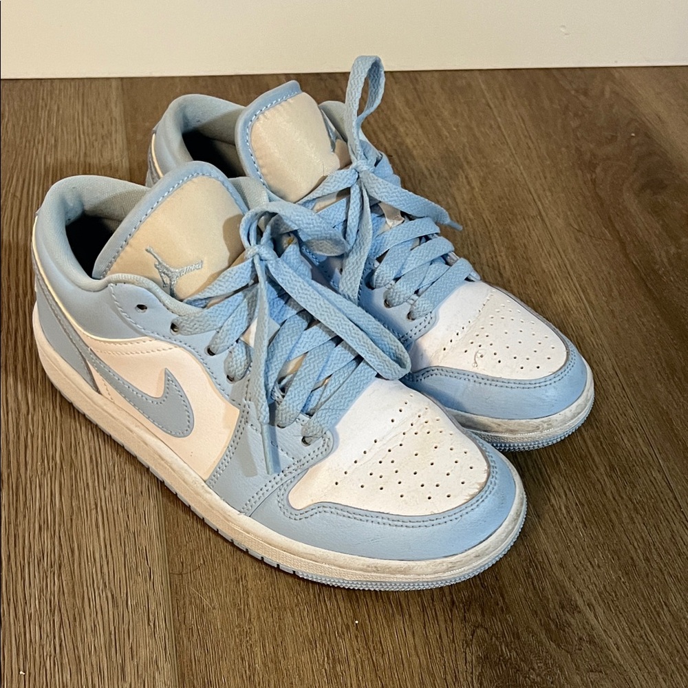Nike Women's Sneakers in Light Blue and White